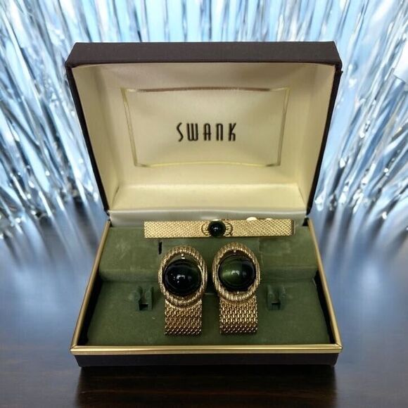 SWANK Green Cabochon Wraparound Mesh Fold overCuff Links & Tie Clip Vintage